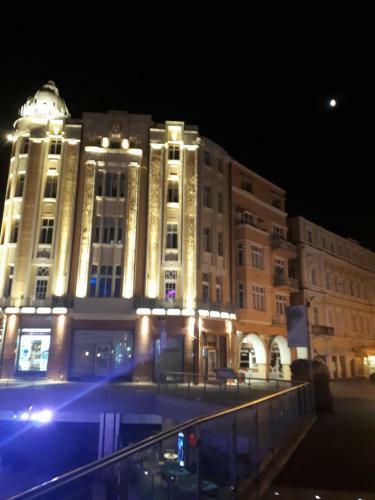 Hostal Guest House Center