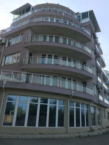 Oranage Apartments