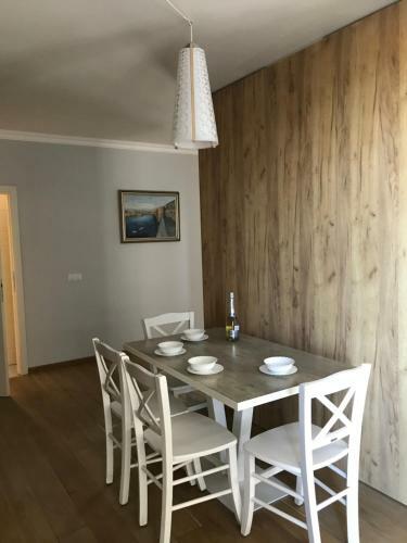 Botabara Del Mar Apartments
