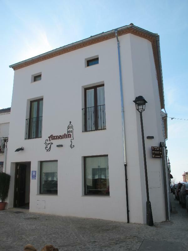 Hotel Hostal Aznaitin