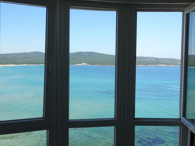Hostal Dobrevi Guest House
