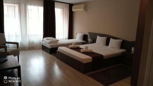 Hotel Oppium