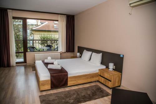 Hotel Oppium