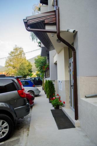 Hostal Guest House Dinevi