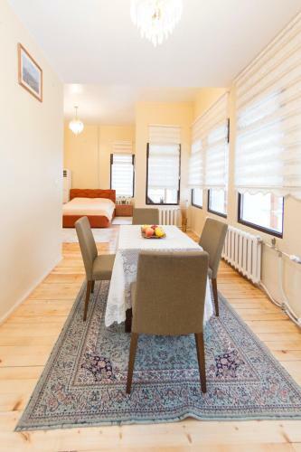 Hostal Guest House Alina