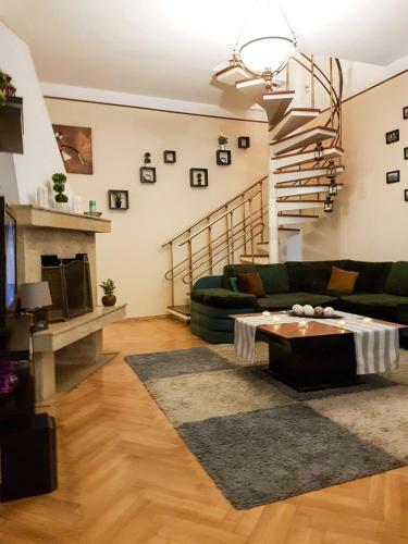 Apartamento Penthouse Dondukov