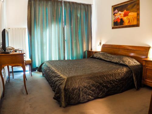 Ambassador Apartments 210 Sq.m.