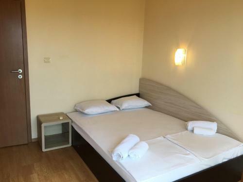 Sunrise One-bedroom Apartments
