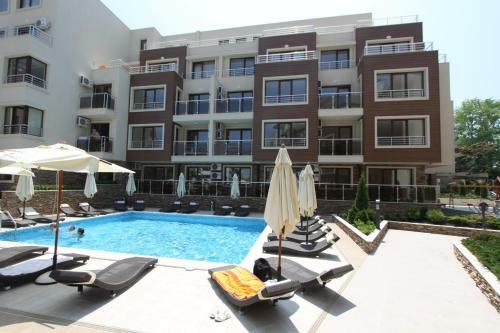 Lucky Apartments In Horizont Complex