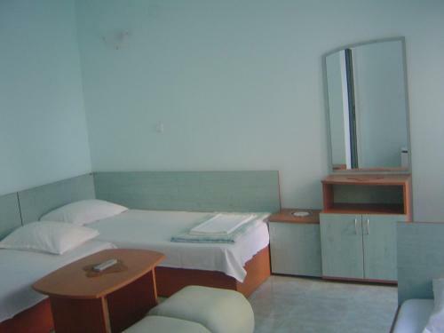 Hostal Rooms And Apartments Vili