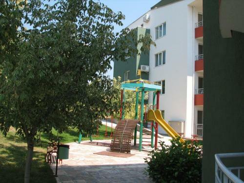 Green Fort Apartments
