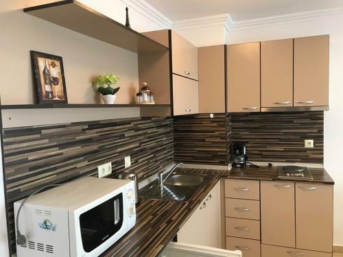 Lazur 5 Nadezhda Apartment