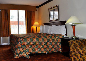 Clarion Hotel