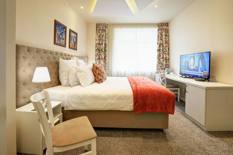 Hostal City Boutique Inn