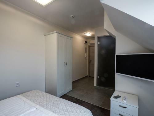 Hotel Caro Apartments & Rooms