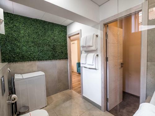 Hotel Caro Apartments & Rooms