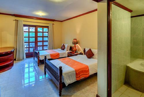 Suryavara Residence Hotel