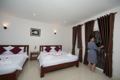 Lilly Holiday Hotel