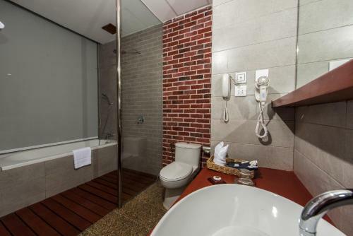 Hotel Pacific Premier Resort & Spa