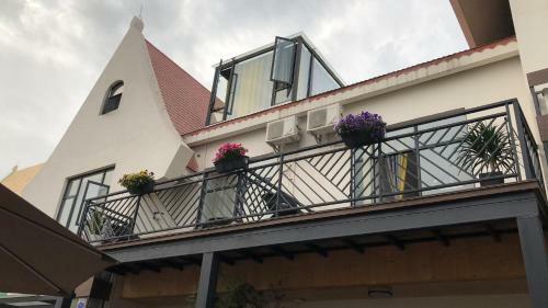 Hostal Xihai Guest House
