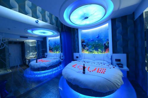 Crystal Theme Hotel