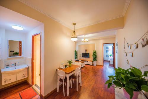 Chengdu Jiwu Aparthotel-wuhouci Jinli Branch