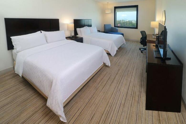 Hotel Holiday Inn Express Guadalajara Uag