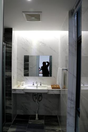 Hostal Beyond The Terrace Residence