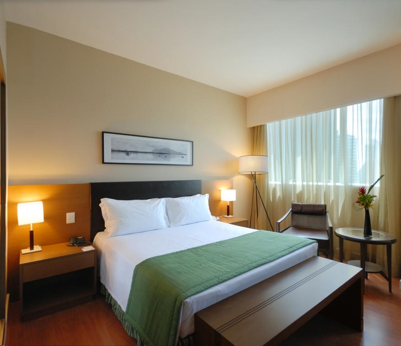 Hotel Golden Tulip Porto Vitoria