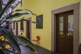 Monteleon Hotel And Suites