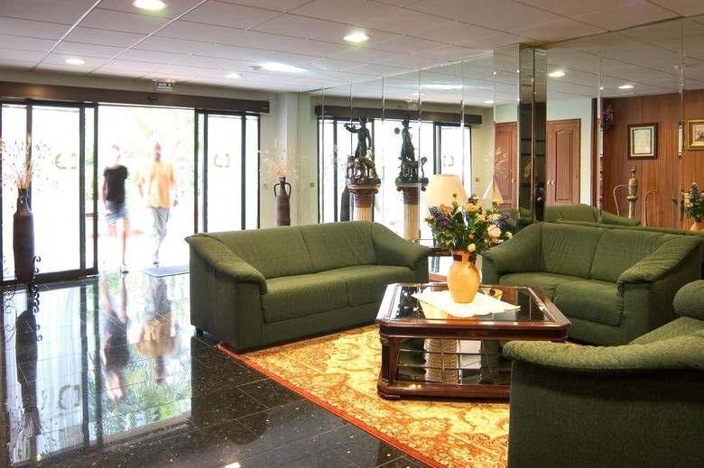 Hotel Don Manolito