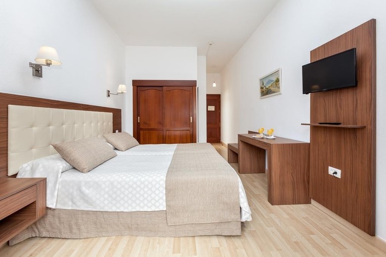 Hotel Don Manolito