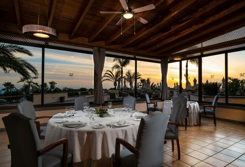 Hotel Gf Gran Costa Adeje