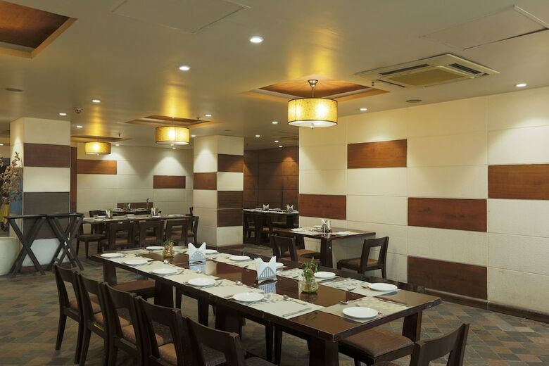 Hotel Vesta International