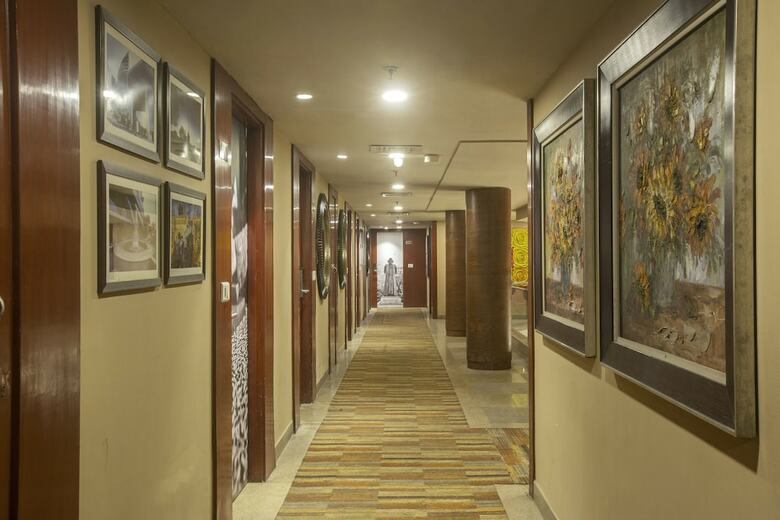 Hotel Vesta International