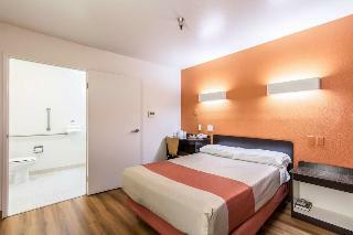 Hotel Motel 6 North Kirkland