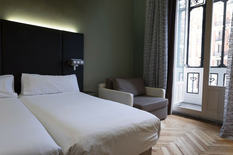 Hotel Petit Palace Lealtad Plaza