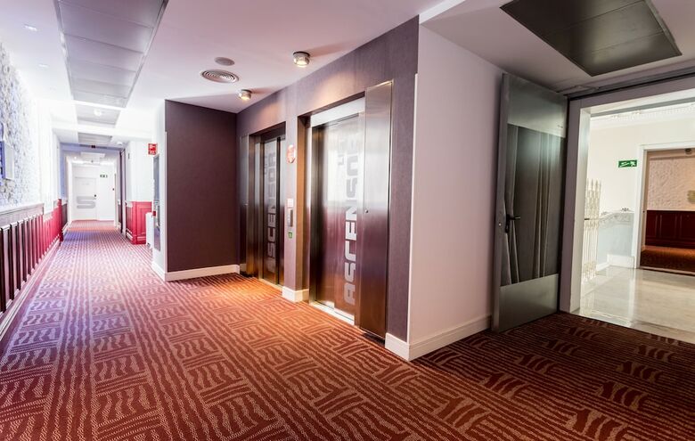 Hotel Petit Palace Lealtad Plaza