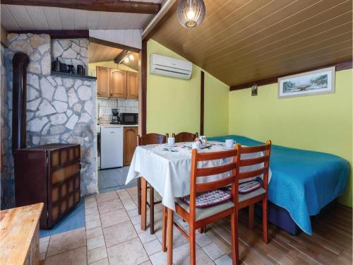 One-bedroom Holiday Home In Baderna