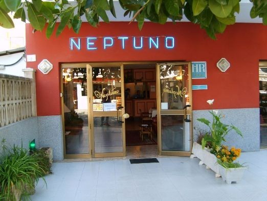 Hotel Hostal Neptuno