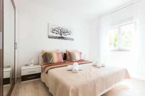 Hostal Topalli Apartments