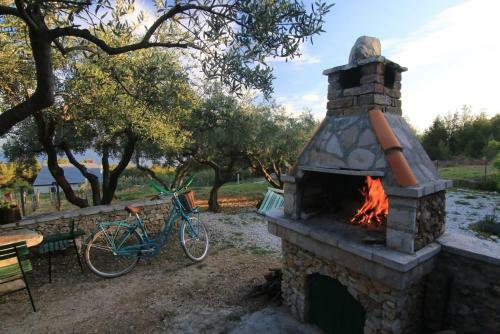 Holiday House With A Parking Space Bol (brac) - 2894