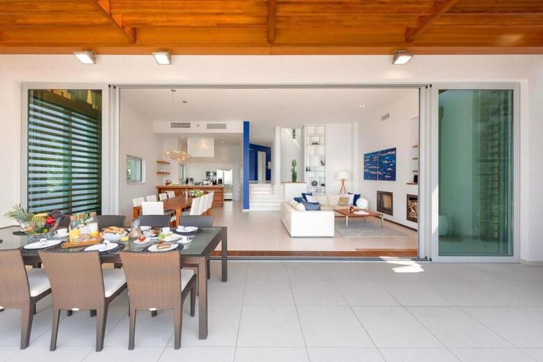 Luxury Villa Brela Pride *****
