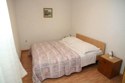 Apartments By The Sea Brela (Makarska) - 13052