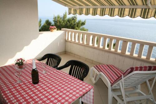 Apartments By The Sea Brela (Makarska) - 13052