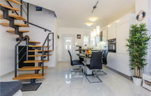 Two-bedroom Holiday Home In Brzac