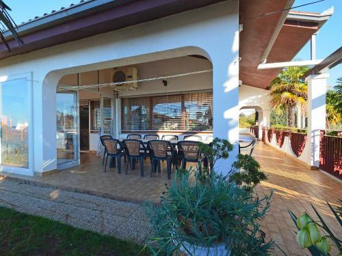 Holiday Home Irena