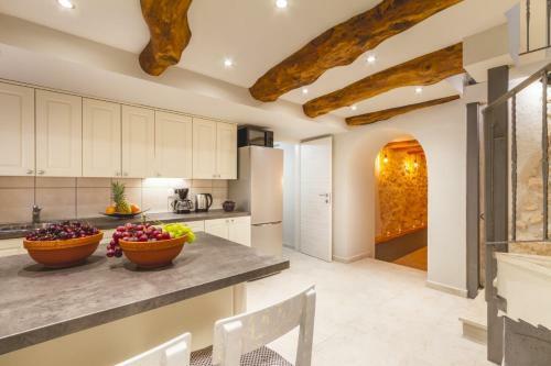 Mediterranean Luxury Villa Jele