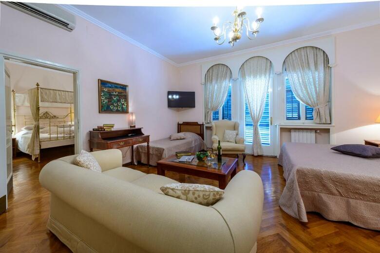 Villa Mediteran