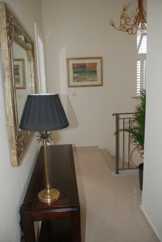Villa Antipodes
